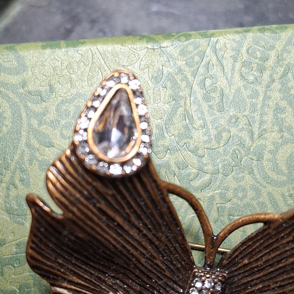 SOLD Gucci Gold and Silver Butterfly Brooch - Picture 14 of 14